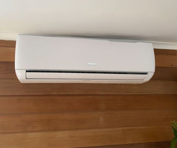 Multiple wall split air conditioners